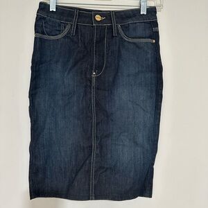 💥💥 Beautiful Guess Los Angeles Denim Skirt ! 💥💥